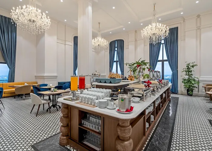 Rex Quang Binh Hotel